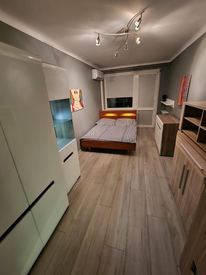 شقة Luxury Aparments Klimatyzacja Z Prywatnym Parkingiem رادوم المظهر الخارجي الصورة
