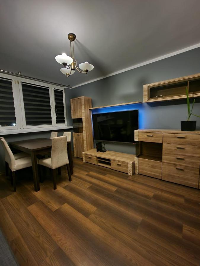 شقة Luxury Aparments Klimatyzacja Z Prywatnym Parkingiem رادوم المظهر الخارجي الصورة